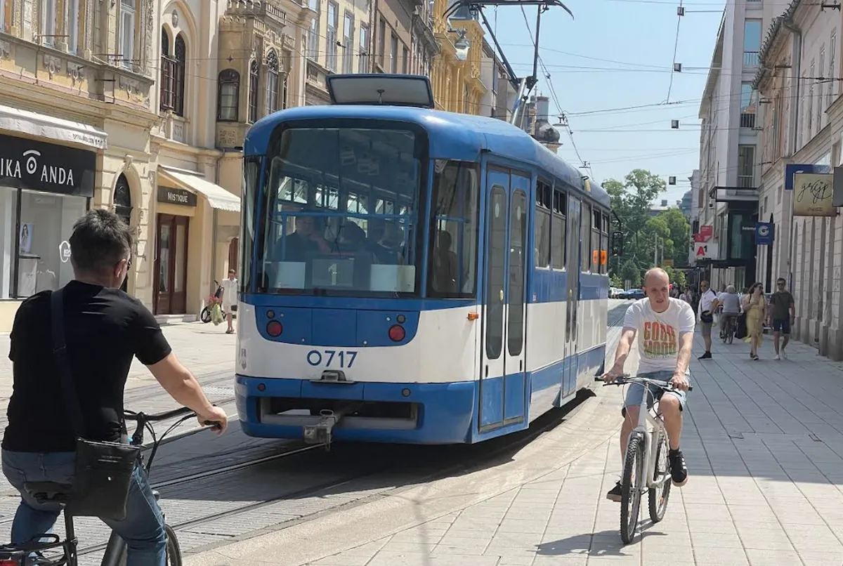 Eszék, a legélhetőbb horvát város? (Egy vajdasági Horvátországban) 5 Villamos vs bicikli Eszéken