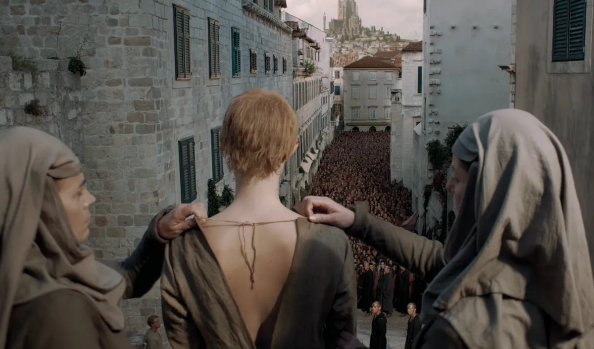 Dubrovnik betiltja az ücsörgést a jezsuitákhoz vezető lépcsősoron 2 Egy fél kocka a filmből (Forrás: X-platform)