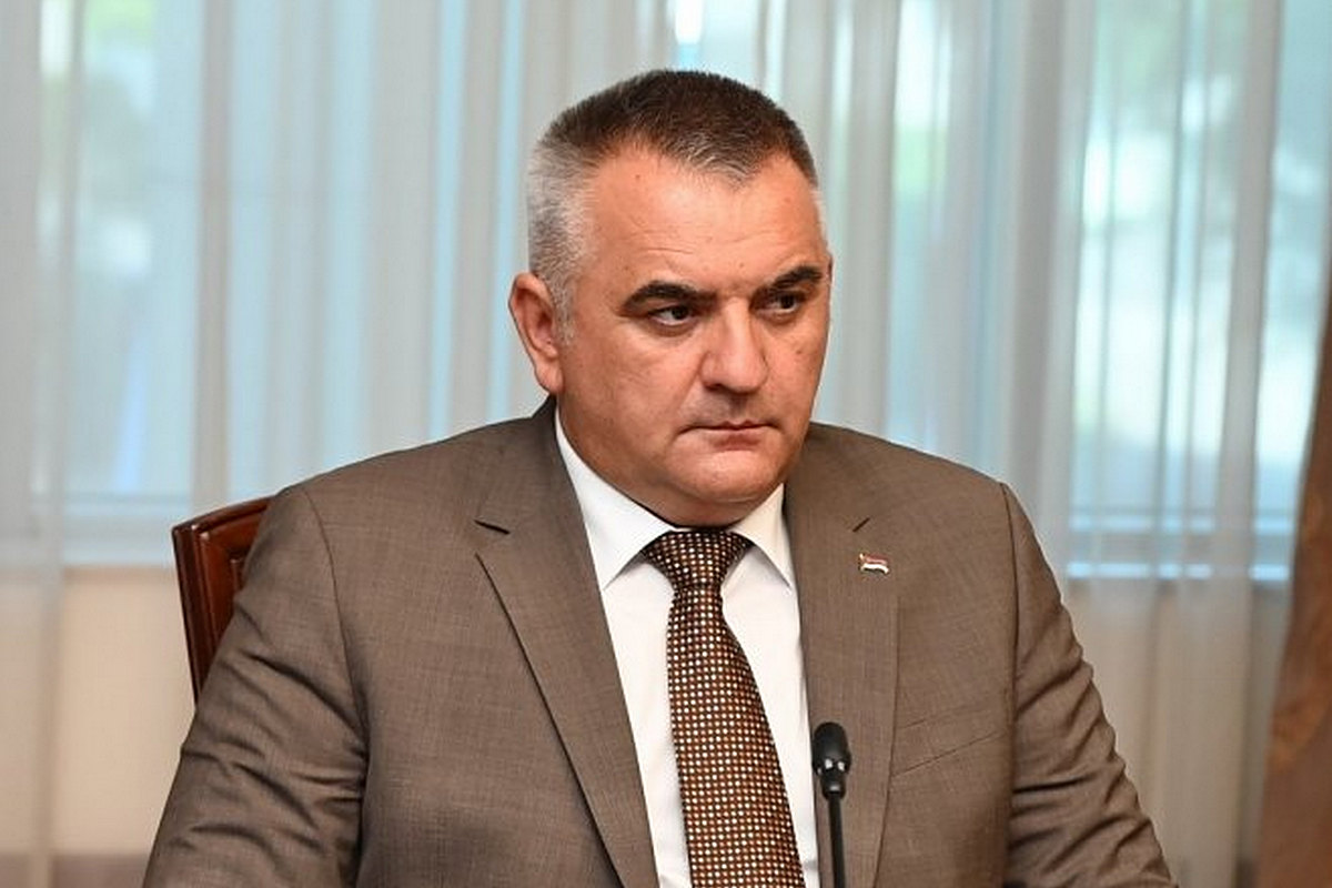 Dodik az eddigi mezőgazdasági minisztert jelölte miniszterelnöknek, és már az október 25-re kiírt referendum kérdését is megfogalmazta