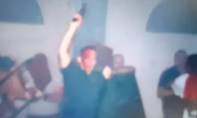 Az első fegyver eldördülésének pillanata
