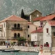 Nyaralás a fekete hegyek lábánál, Perast, Montenegró