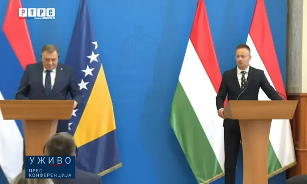 Milorad Dodik és Szijjártó Péter sajtókonferenciáját élőben közvetítette a boszniai szerb televízió. Mindeközben mintha a NATO is bekeményítene