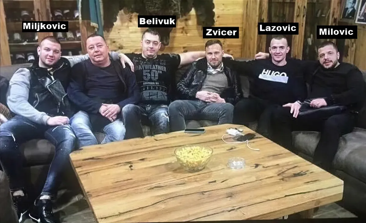 A kavaci klán,  amikor még mindannyian szabadlábon voltak