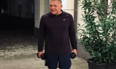 Semmi sem segít úgy kikapcsolni a fejemet egy nehéz nap után, mint a sport. Jó éjszakát, barátaim! - írta a Facebookon a szlovák miniszterelnök, akinek kell is gyúrnia a kialakulóban lévő belpolitikai válság miatt