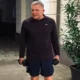 Semmi sem segít úgy kikapcsolni a fejemet egy nehéz nap után, mint a sport. Jó éjszakát, barátaim! - írta a Facebookon a szlovák miniszterelnök, akinek kell is gyúrnia a kialakulóban lévő belpolitikai válság miatt