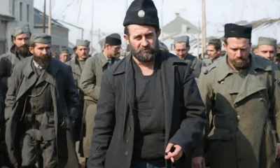 NEMZETI IDENTITÁS: A csetnikkérdést bármikor fel lehet melegíteni. A képen Pavle Đurišić, az 1940-es évek egyik csetnikparancsnoka az AI által megagyusztált eredeti felvételen. Ez a kép készülhetett volna, ha a csetnikeknek lett volna mobiltelefonjuk!