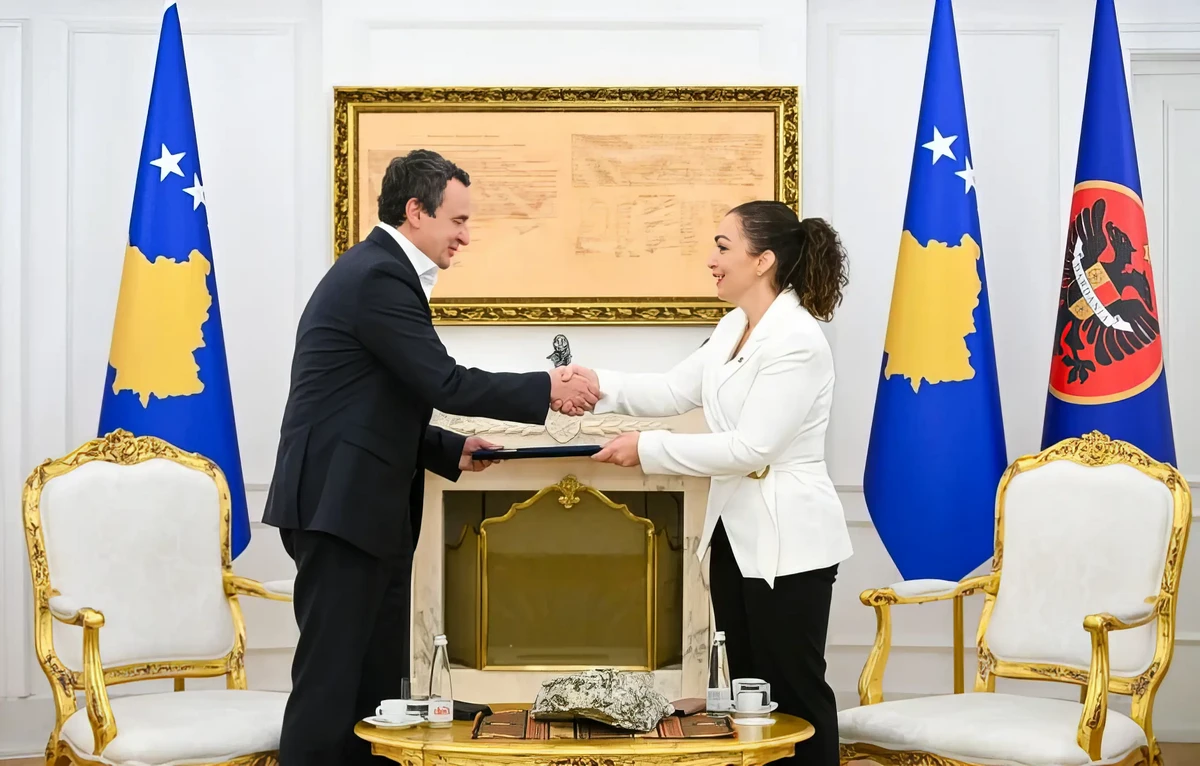 Kormányalakítással bízták meg a volt miniszterelnököt Koszovóban