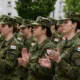 A horvát parlament pénteken elfogadta a védelmi törvényt, lányoknak nem kötelező