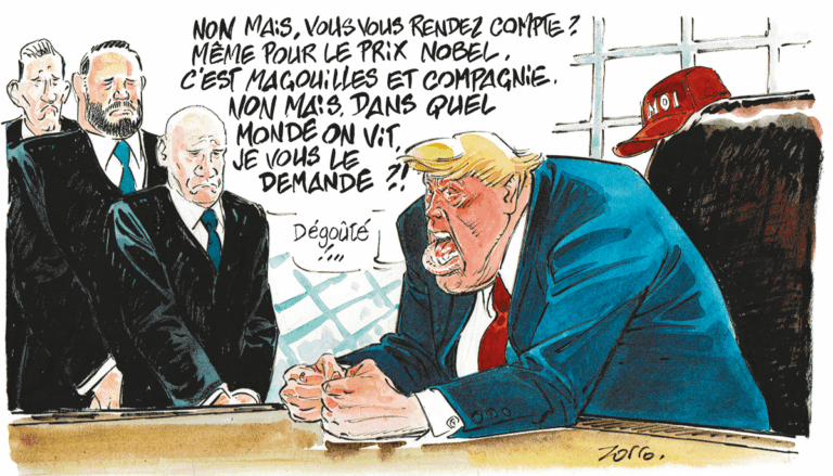 Trump (dühösen): – De hát felfogják, mi van?! Még a Nobel-díjnál is csak a sumákolás meg a mutyi megy! De komolyan, milyen világban élünk, mondjátok meg nekem?!(kis betűkkel, grimaszolva:) – Undorító…  A Charlie Hebdo A karikatúra ironikusan mutatja be, ahogy Trump háborog mert nem ő kapta meg a Nobel-békedíjat – miközben a háttérben a „MOI” (ÉN) feliratú sapka jól érzékelteti, mennyire saját magát tartotta az elismerés egyedüli jogos várományosának