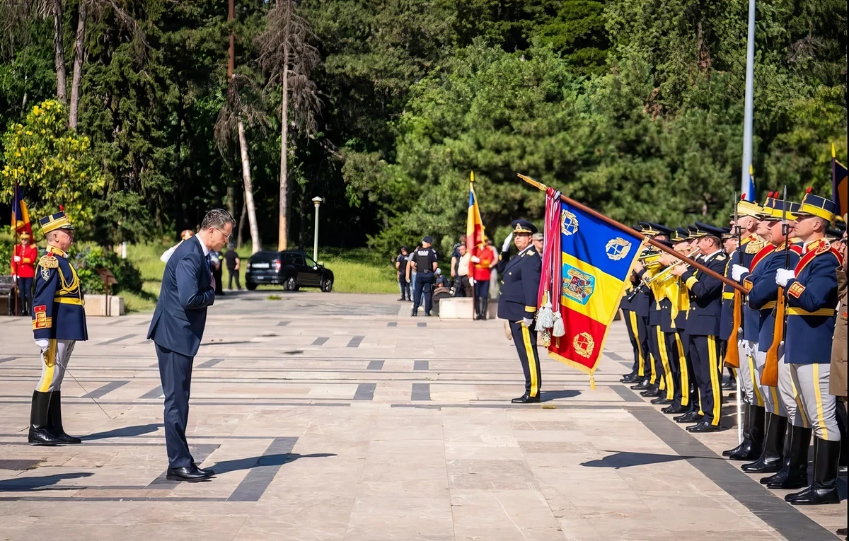 Ionuț Moșteanu védelmi miniszter végül csak lemondott, nyilván belátta, hogy aligha lesz maradása
