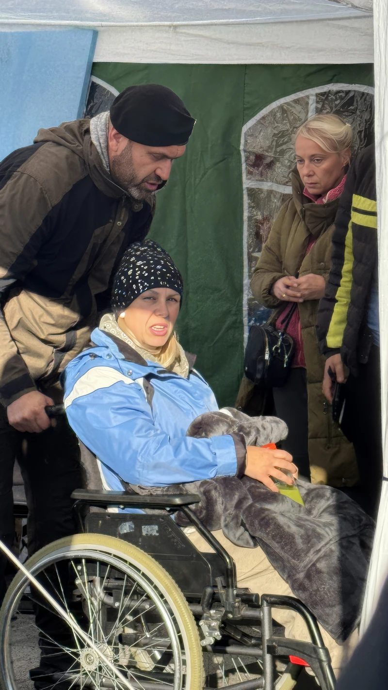 Dijana Hrka állapota egyre rosszabb, mindenki megpróbálja lebeszélni, de az asszony kitart a sztrájk folytatása mellett