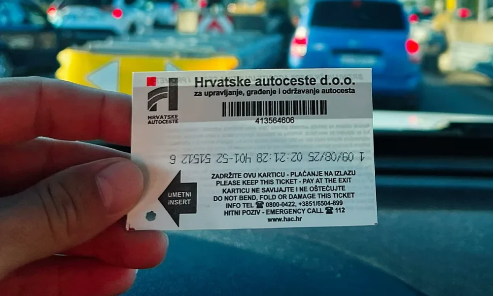 Ennek hamarosan vége: új korszak a horvát autópályákon: megkezdődik a Crolibertas digitális útdíjrendszer első portáljainak telepítése