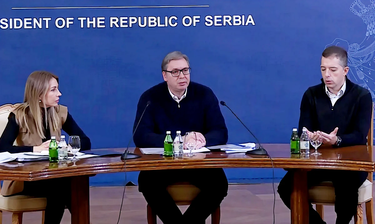 A sajtóértekezleten részt vett Dubravka Đedović Handanović energiaügyi miniszter és Marko Đurić szerb külügyminiszter is, de nem szóltak hozzá a kérdéshez
