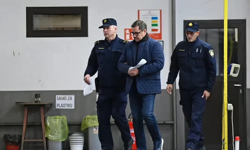 Szelektív gyűjtés, az ügyészég a horvát állami cégek vezetőit gyűjtötte be korrupciós gyanú miatt