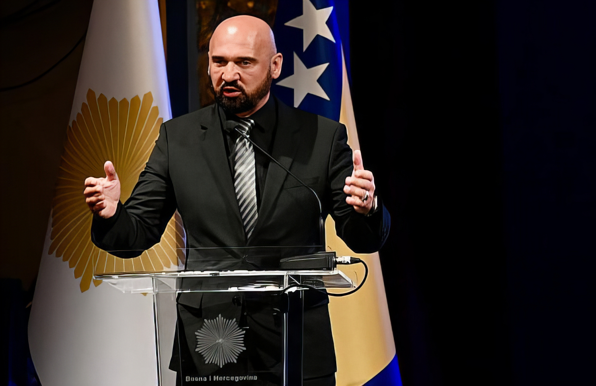 A föderáció belügyminisztere szerint az ilyen cselekmények szégyent hoznak a rendőrségre