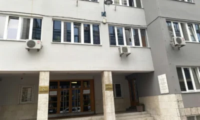 A boszniai választási bizottság épülete, ahol a "sorsfordító" döntés született az elnökválasztás részleges megismétlését illetően