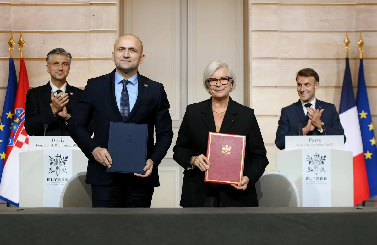 Védelmi együttműködést írtak alá