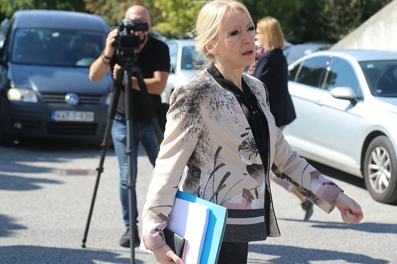 Aleksandra Pandurević, a boszniai szerb SDS elnökségi tagja további adatokat tett közzé, amelyek állítása szerint egy újabb csalásra utalnak egyes szavazókörökben a boszniai szerb entitásban tartott novemberi elnökválasztáson (Forrás: Klix)