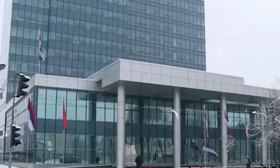 A boszniai szerb miniszterelnöki hivatal épülete, itt számolják a pénzt