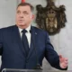 Erős személyiségekre van szükségünk - mondta Milorad Dodik, Szerbia kínál, abszolút nem látok senkit, aki Szerbiát a megfelelő módon tudná pozicionálni” – mondta Dodik.