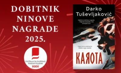Az idei NIN-díjas regény egy szfinx árnyékában a Sárgarépa-kastély előtt