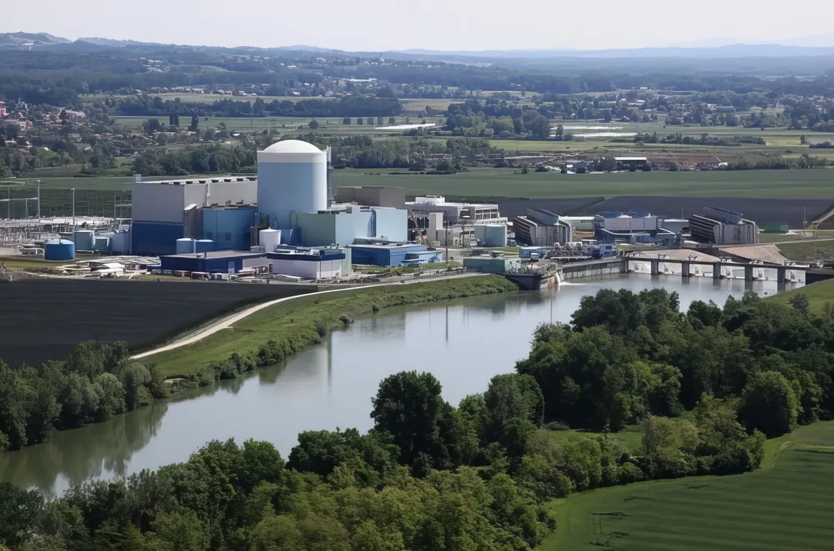 Az Egyesült Államok energetikai terjeszkedése nem most kezdődött Közép-Európában: már 2019-ben arra szerette volna rávenni Szlovéniát, hogy építsen még egy atomerőművet, vagy rendeljen amerikai "kis moduláris atomerőművet" (SMR). A képen a krskoi atomerőmű