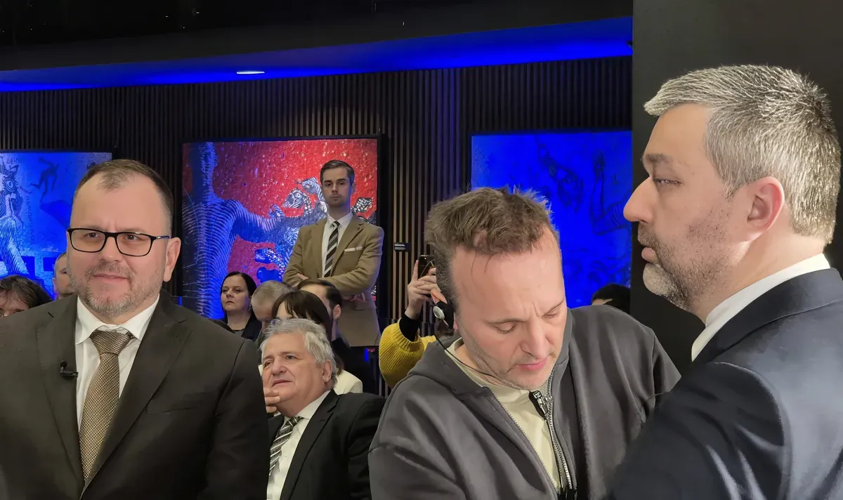Újév, újabb csörte a Beneš-dekrétumokról 3 Őry Péter és Mózes Szabolcs a TA3 stúdiójában