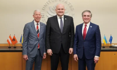 A Balkán energiabiztonságát az Egyesült Álélamok formálja, ez a napnál világosabb annak a megerősítését követően, hogy Horvátország az Egyesült Államokhoz igazodik például az orosz olaj esetében is. Ha ez esetleg nem így lesz, akkor jön a washingtoni irgum-burgum talán még Magyarország felé is. A képen Wright, Šušnjar és Burgum