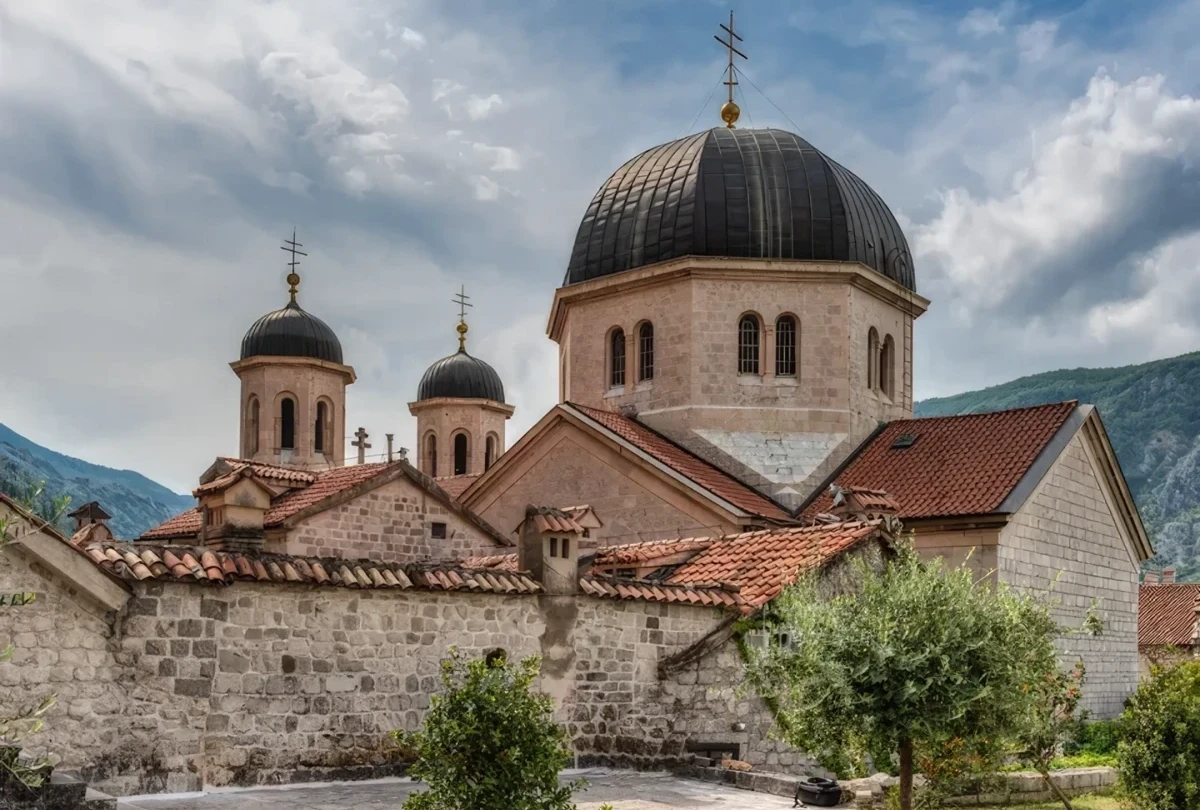 A kotori Szent Miklós ortodox templomot is érintik az egyházügyi kérdések