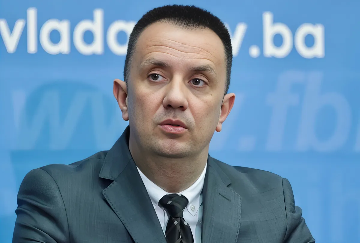 A koncessziós modellt azért fontolgatjuk, mert ez a leggyorsabb és leghatékonyabb módja egy ilyen összetett infrastrukturális projekt megvalósításának - mondta a a Föderció energiaügyi minisztere