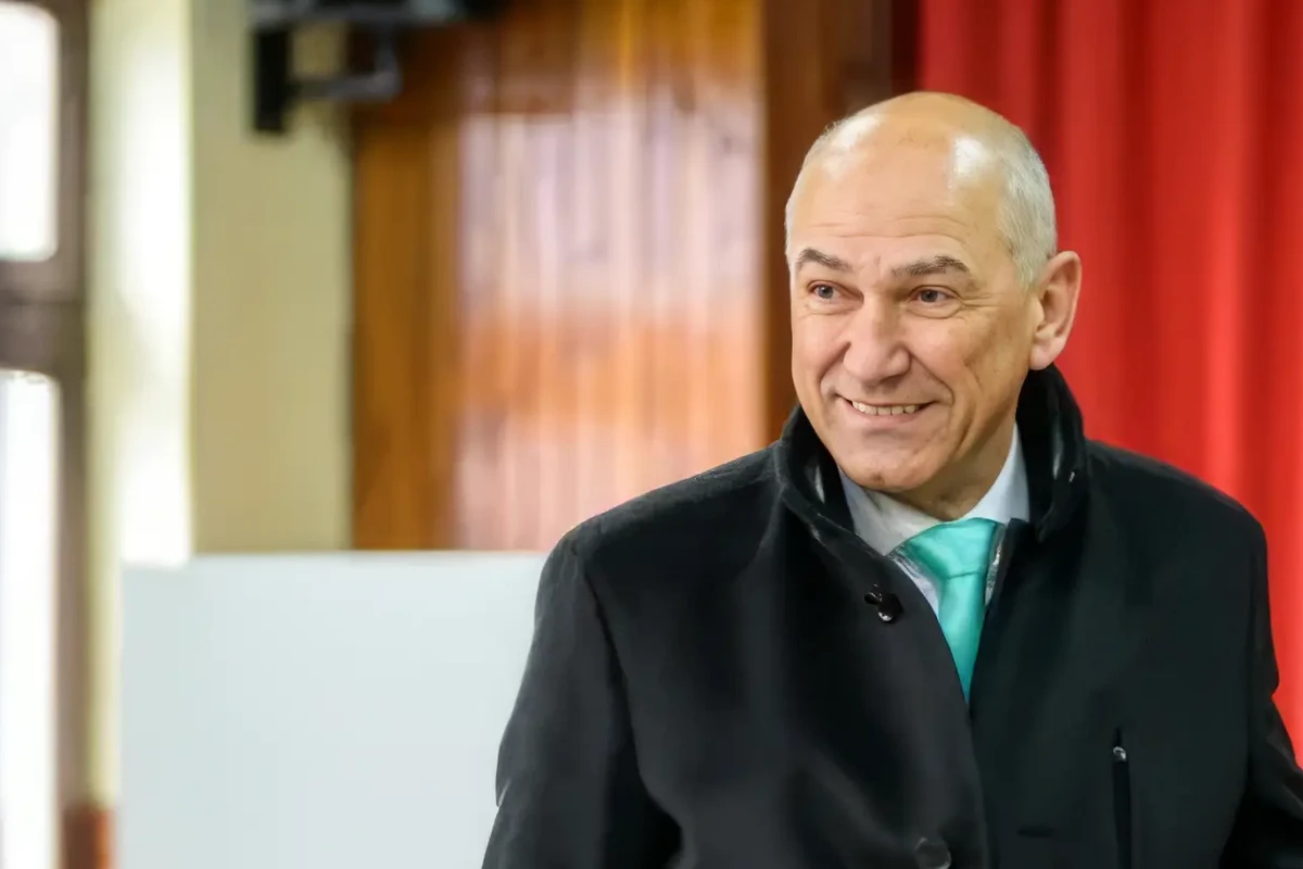 Janez Janša a választások után vidáman tekint a jövőbe