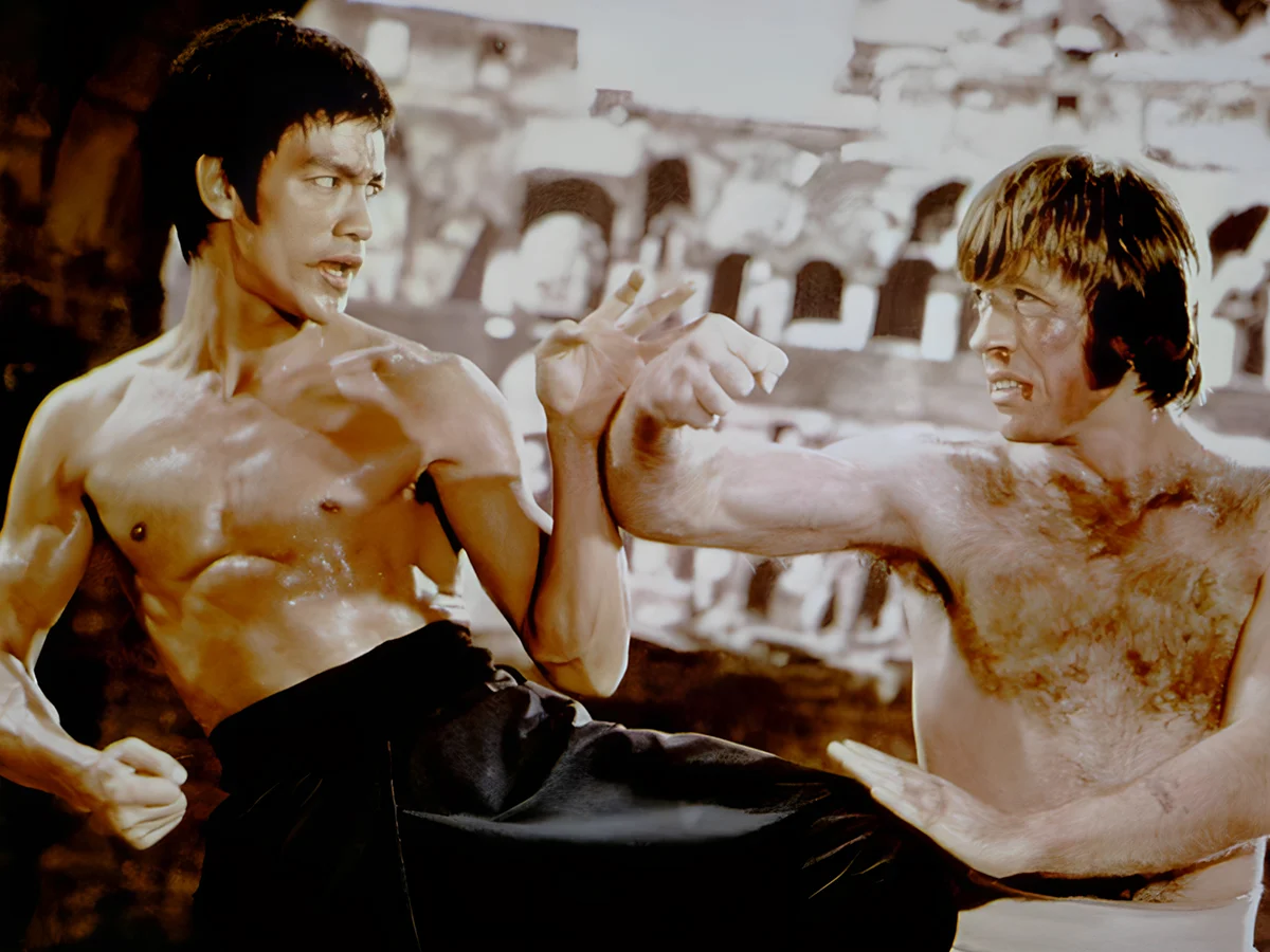 Harcos, aki kétszer is elszámolt a végtelenig (majd itt hagyta az árnyékát) 3 Amikor Chuck Norris és Bruce Lee végre egymás ellen harcoltak