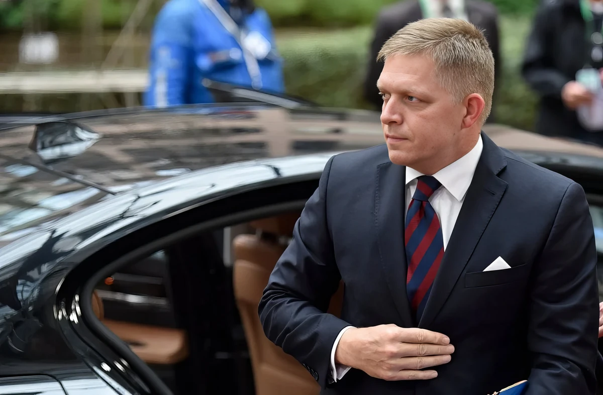 A magyar választási kampány Szlovákiát is felrázta 5 Ha a magyarországi parlamenti választásokon Magyar Péter győz, akkor megromolhatnának a Szlovákia és Magyarország közötti kapcsolatok - jelentette ki Robert Fico szlovák miniszterelnök a pozsonyi kormány a Garamkelecsényen (Hronské Klacany) tartott egyik kihelyezett kormányülés után