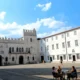 Koper (olaszul - Capo d`Istria) nagyjából öt évszázadon át, 1279-től 1797-ig a Velencei Köztársaság része volt. Ez a korszak döntően meghatározta a város arculatát, kultúráját és építészetét