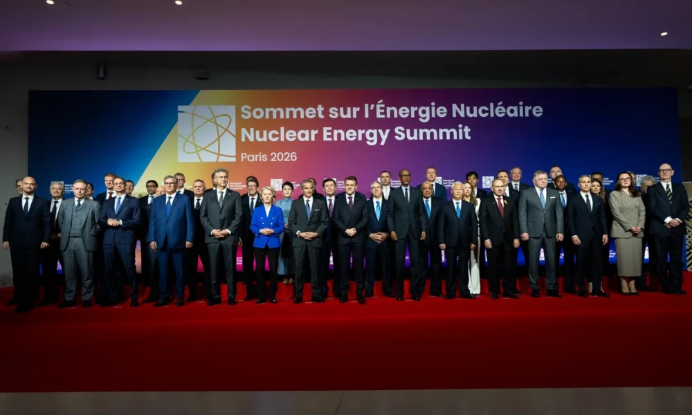 Együttesen megerősítjük a polgári célú atomenergia kulcsfontosságú szerepét energiafüggetlenségünk, dekarbonizációnk és versenyképességünk szempontjából - írta Emmanuel Macron az X platformon