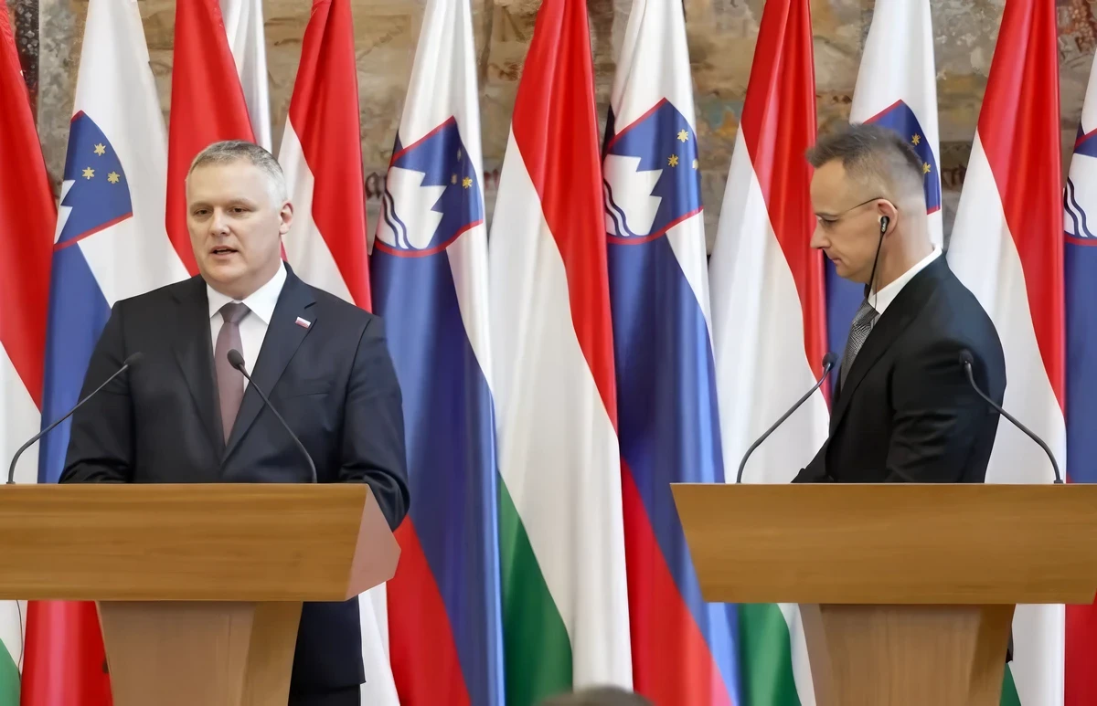 Bojan Kumer számára lehet, hogy ez volt az utolsó diplomáciai küldetés, vasárnap ugyanis választások lesznek Szlovéniában