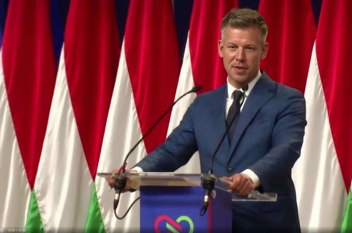 Magyar: A határon túli magyaroknak szánt pénzt többé nem fogják a nagyrészt Orbán Viktorhoz közel álló személyek elsikkasztani. Felszólította a szerbeket is, hogy vegyenek erőt