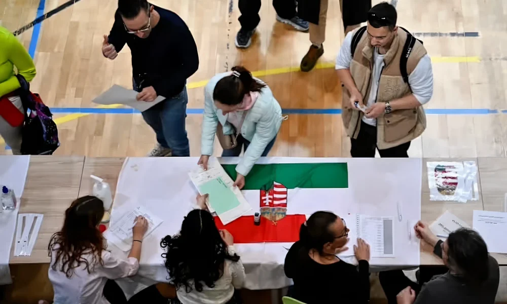 A leginkább szembetűnő a magas részvételi arány a magyarországi választásokon (Forrás: X platform)
