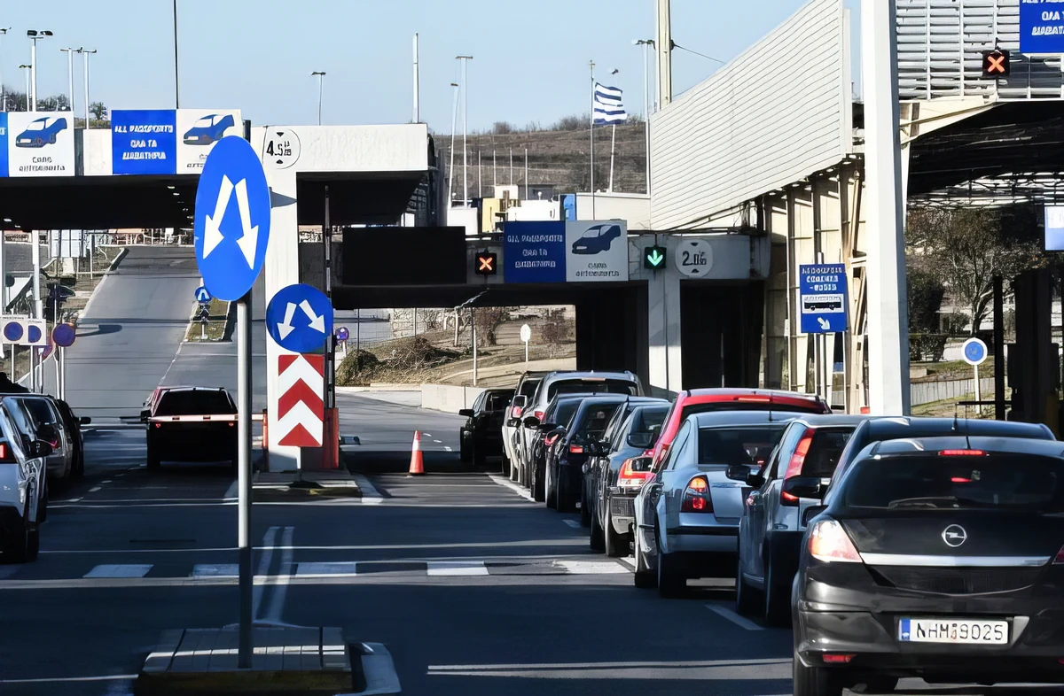 Görögország a nyári időszakban felfüggeszti az EES-rendszer alkalmazását a határain az utasforgalom gyorsítása érdekében. Ez az intézkedés júniusban, júliusban és augusztusban lesz érvényben