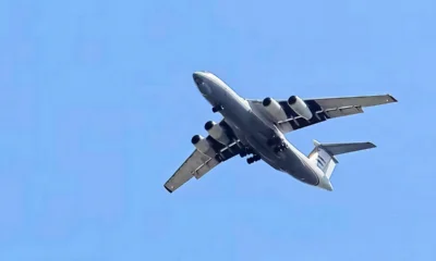 Az egyiptomi légierő Ilyushin Il-76MF típusú gépe a jelek szerint májusban háromszor fordult meg Belgrádban, feltehetően újabb fegyvereket szállított Szerbiában