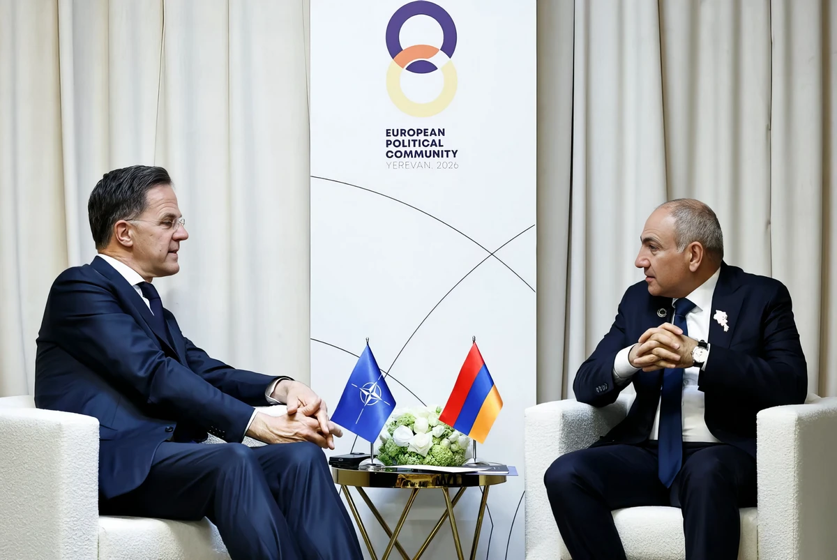 Az EU megint bemerészkedett az orosz befolyási övezetbe 3 A jereváni találkozón részt vett Mark Rutte NATO-főtitkár is, aki a regionális biztonságról és az örmény NATO-együttműködés elmélyítésének kilátásairól folytatott eszmecserét Nikol Pasinján örmény elnökkel