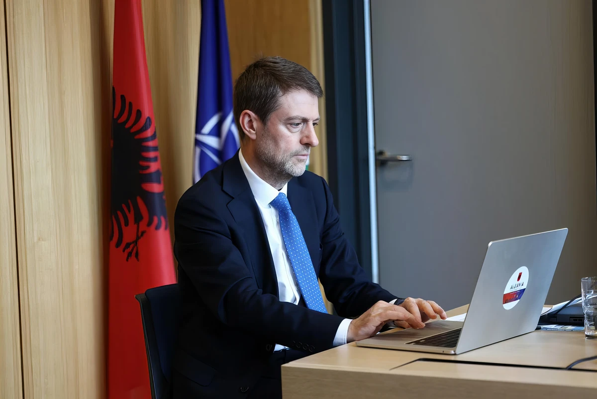 A Római Koalícióval folytatódik a horvát külpolitikai offenzíva 3 Ferrit Hoxha, Albánia európai és külügyminisztere szintén videókapcsolaton keresztül volt jelen a konferencián