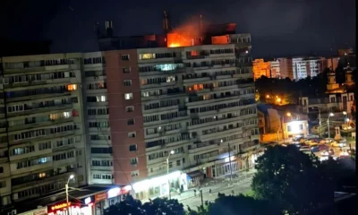 Egy tizedik emeleti panellakásba csapódott be egy orosz drón a romániai Galacban, az ukrán határ közelében