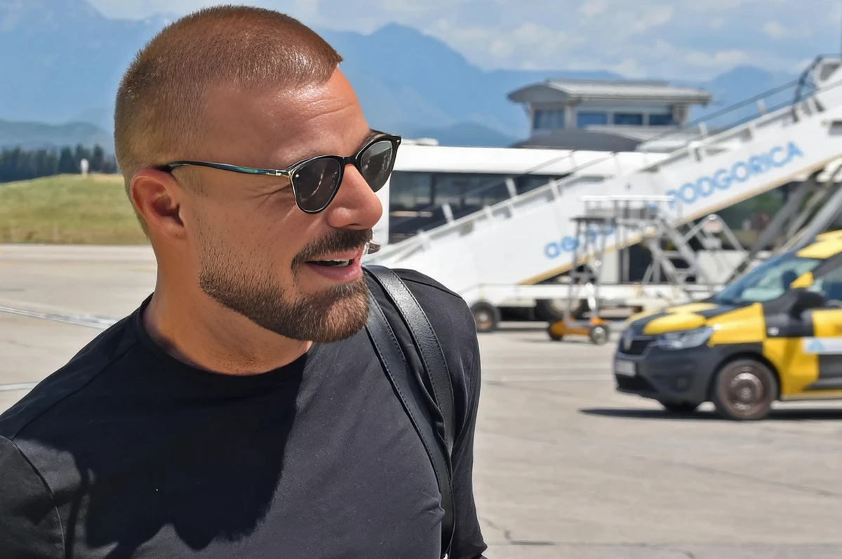 Ricky Martin a podgoricai  repülőtéren (Forrás: Aerodromi Crne Gore)