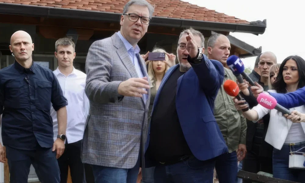 A szerb elnök szerint a MOL vagy megveszi a NIS-t, most vagy soha. Az ellenzéket is bírálta, annak idején miért adta el a NIS-t gyakorlatilag egy közepes budapesti stadion áráért, beleértve a pancsovai finomítót is